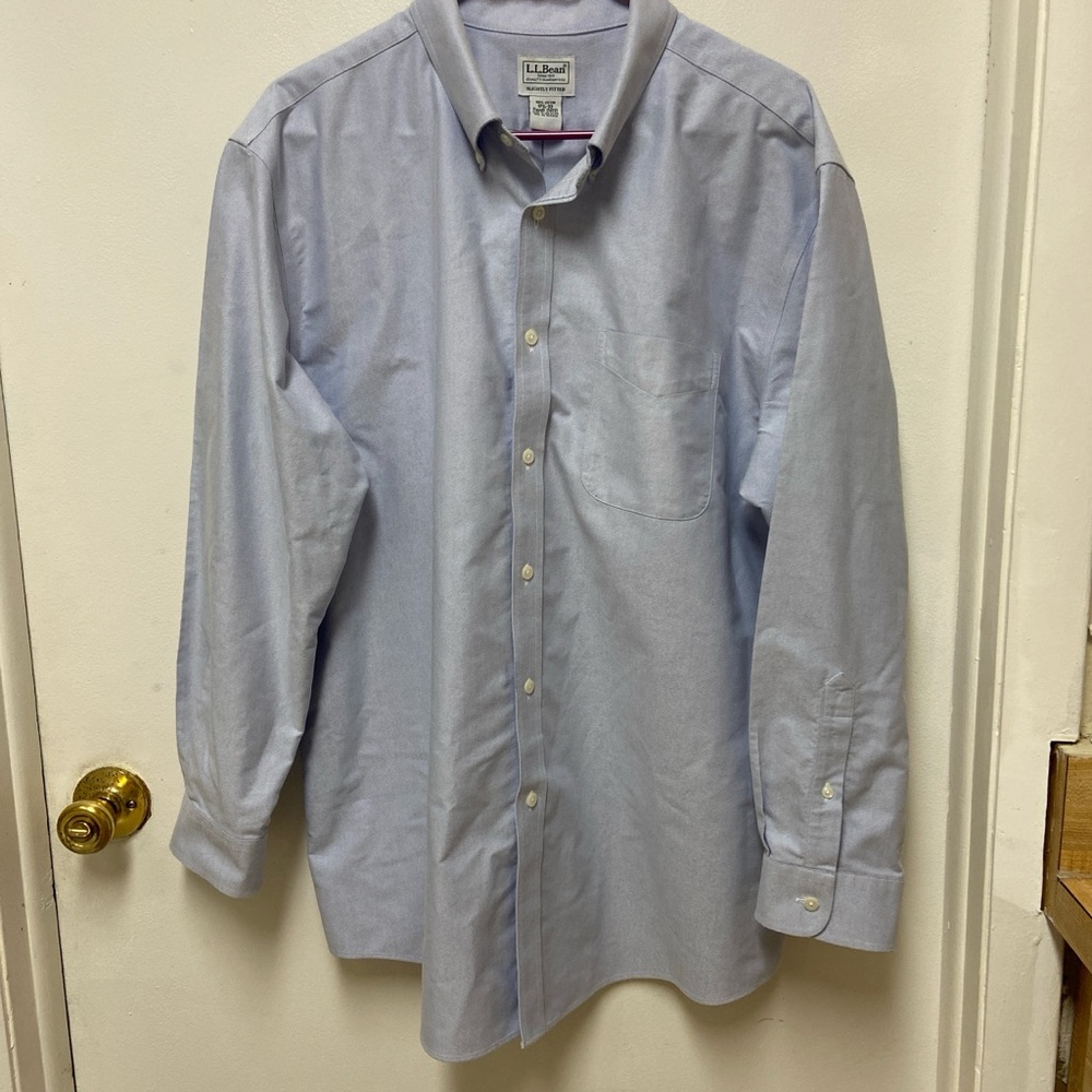 L.L. Bean Men's Casual Light Blue Button Down Shirt
